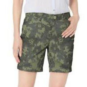 LEE Women's Regular Fit Chino Walkshort Camo